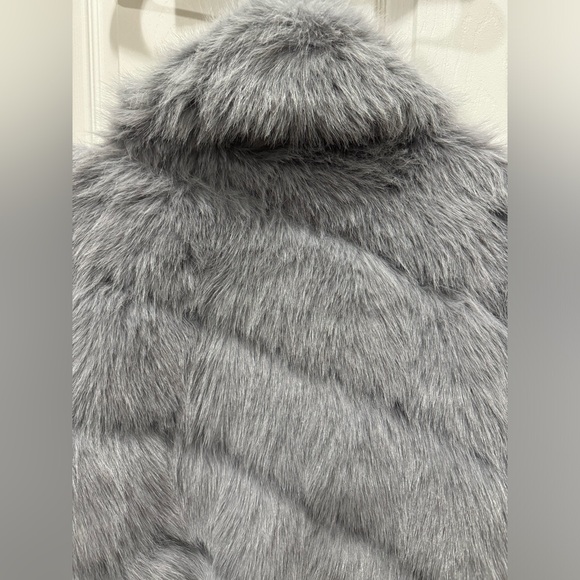 Avec Les Filles Faux Fur Crop Jacket Gray - Picture 7 of 16